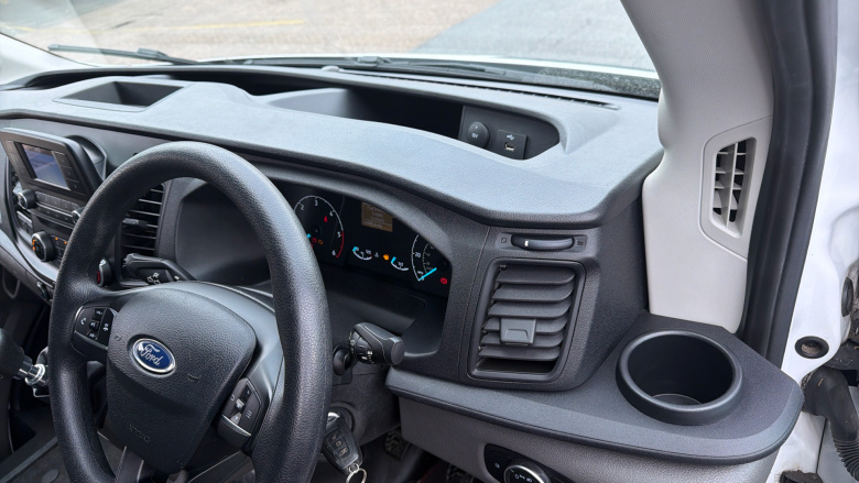 Ford Transit 350 L4 Diesel Fwd 2.0 EcoBlue 130ps Leader Luton Van